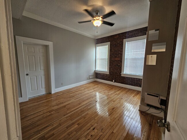 Foto del edificio - 607 Lindsay St