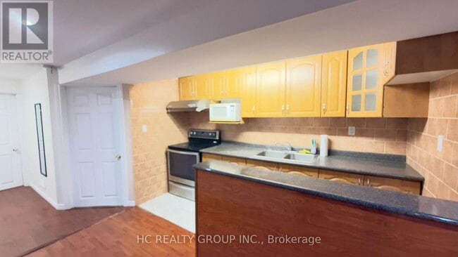 Building Photo - 52 Lakespring Dr