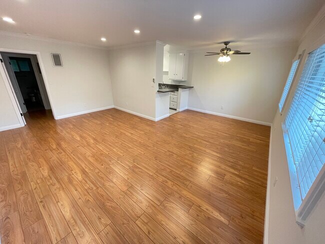 Foto del edificio - 3982 Inglewood Blvd