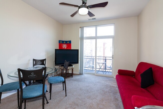Foto del edificio - 1509 S Halsted St