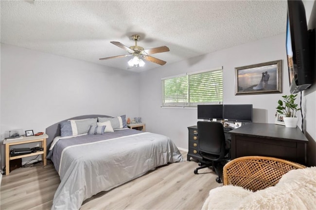 Foto del edificio - 2107 Courtney St