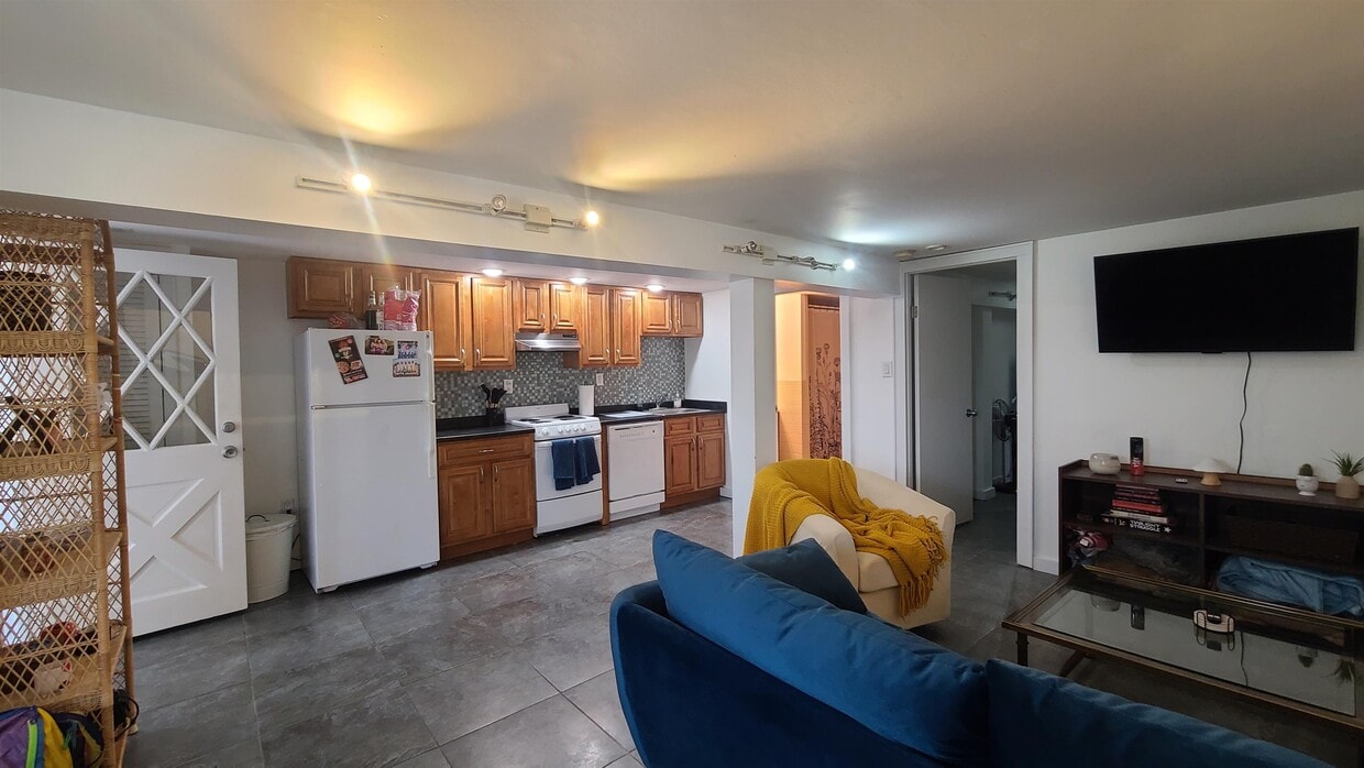 957 JFK Blvd E Unit 1, Weehawken, NJ 07086 Condo for Rent in