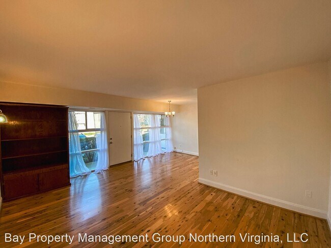 Building Photo - 2 br, 1 bath House - 4903 Americana Dr Apt...