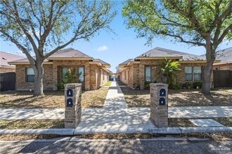 Building Photo - 9 South Dr