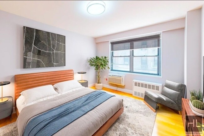 Building Photo - 1 bedroom 1 bathroom with washer and dryer West 97th Street