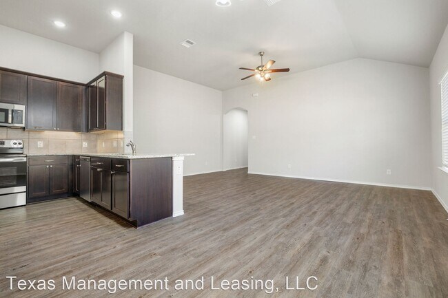 Building Photo - 3 br, 2 bath House - 5502 Rio Canyon -2
