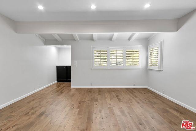 Foto del edificio - 4431 Vinton Ave