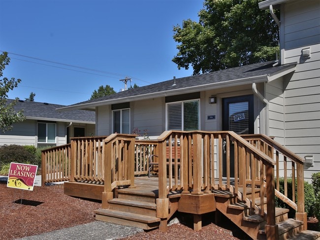 Building Photo - 7238 SW Garden Home Rd
