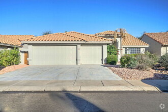 Building Photo - 8940 E Palm Ridge Dr