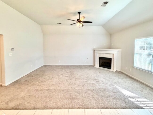 Photo - MiskellyDrive1521 Apartment