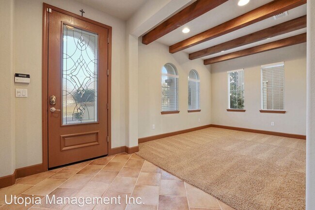 Building Photo - 3 br, 2.5 bath House - 2383 Greger Street