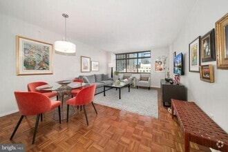 Building Photo - 7111 Woodmont Ave