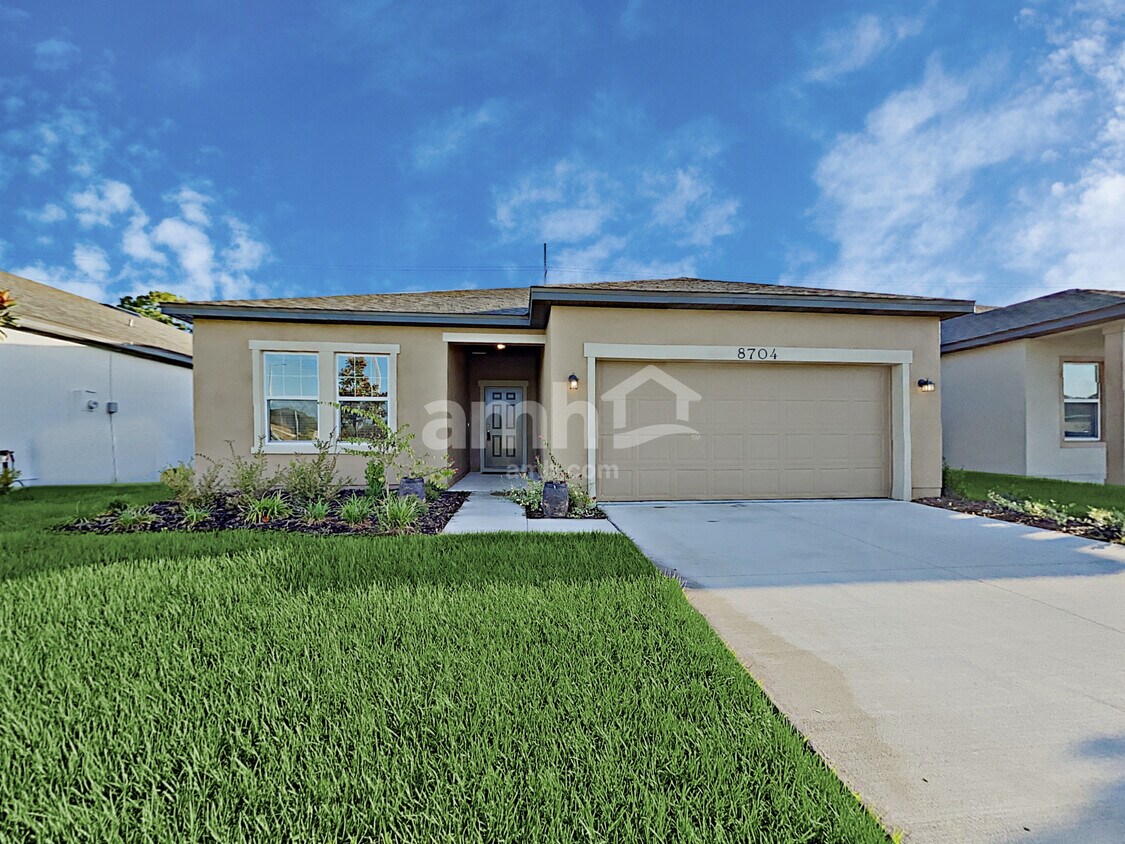 8704 Layalie Way  