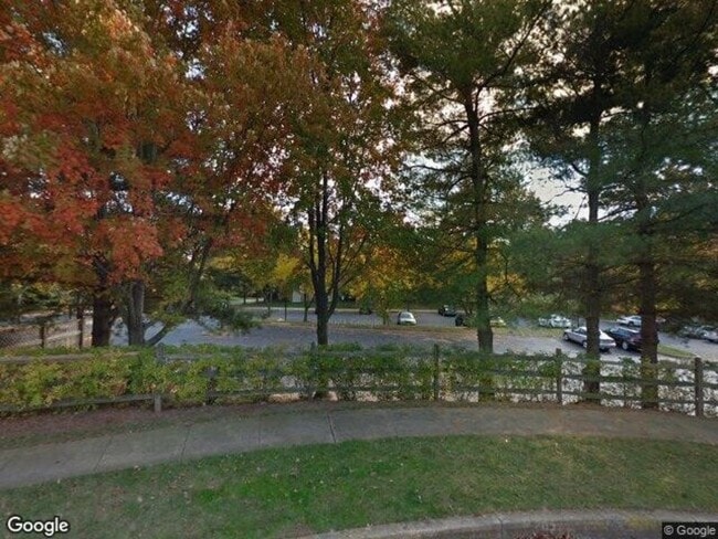 Building Photo - 201 Star Pointe Ct