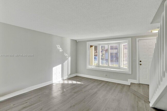 Building Photo - 10102 SW 77th Ct