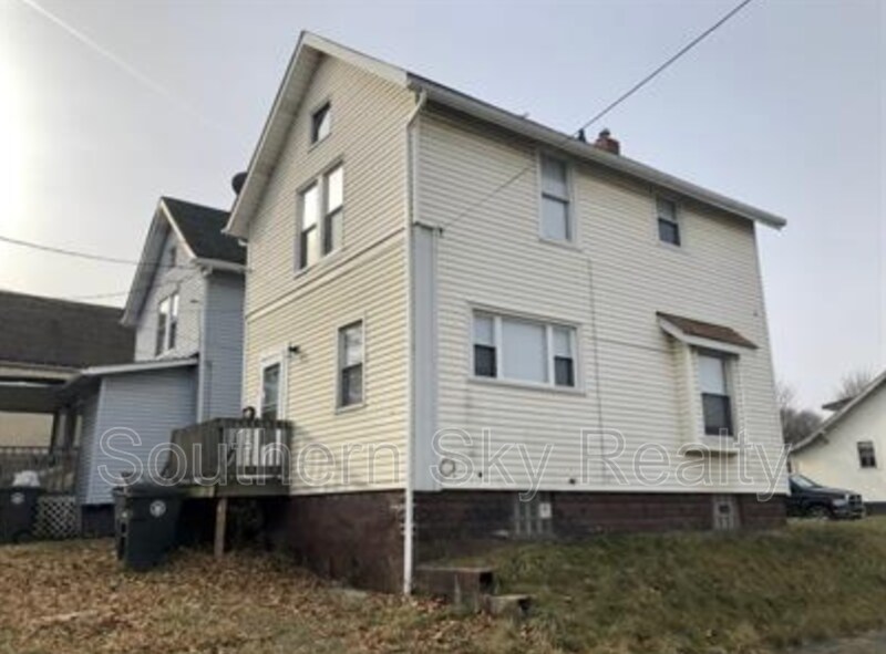 Primary Photo - 1044 Grant St
