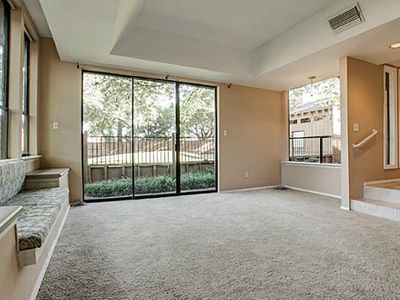 Building Photo - 3133 Golden Oak