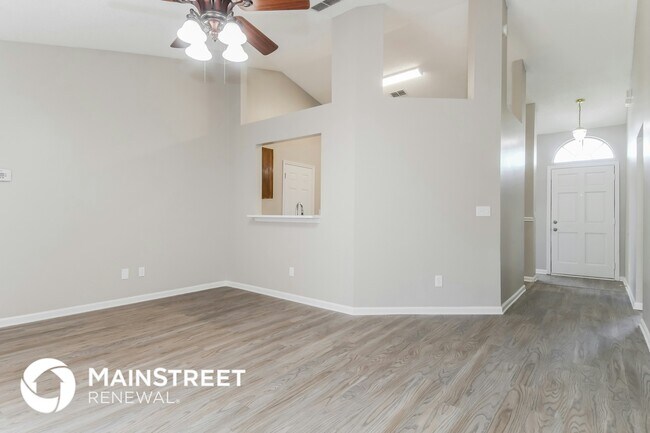 Foto del edificio - 5948 Wentworth Cir S