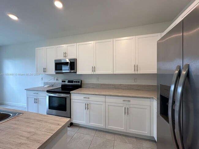 Foto del edificio - 11909 SW 244th St