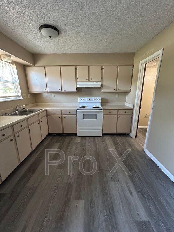 Foto del edificio - 3000 N Joplin St