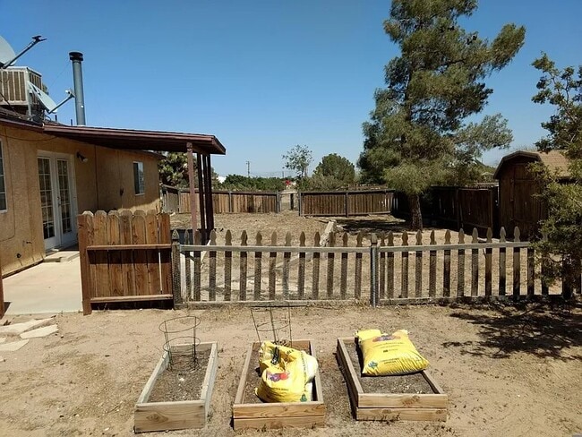 Building Photo - 11125 Smoke Tree Rd