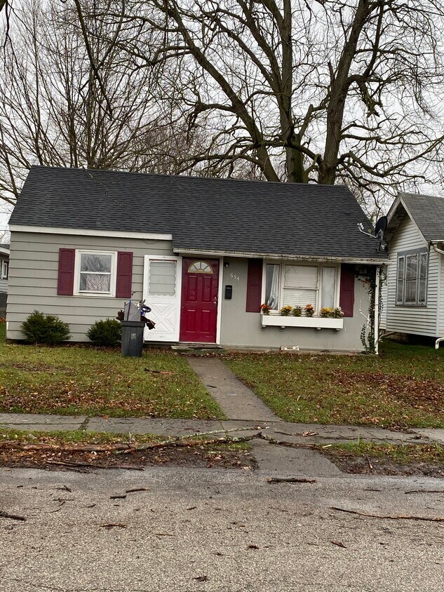 654 N Hoke Ave, Frankfort, IN 46041 House Rental in Frankfort, IN