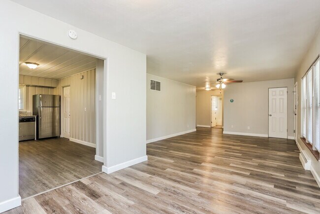 Foto del edificio - 1545 Washington St