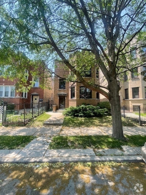 Building Photo - 5444 N Kimball Ave