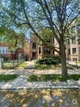 Building Photo - 5444 N Kimball Ave