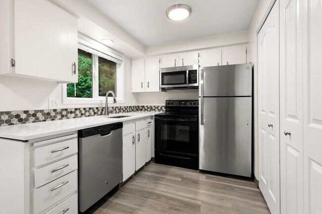 Foto del edificio - 885 SE Lambert Cir