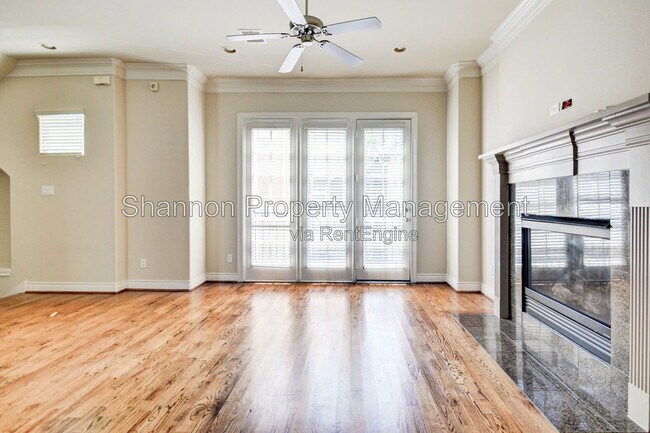 Foto del edificio - 2731 Sherwin St