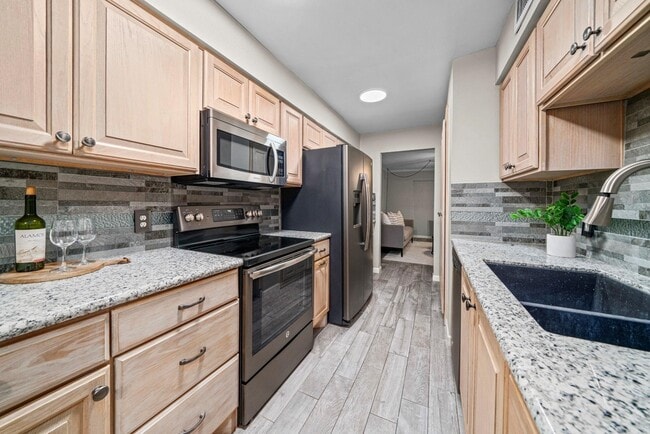 Foto del edificio - 6635 Wanda Ln