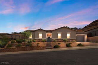 Building Photo - 6243 Carol Butte Ct
