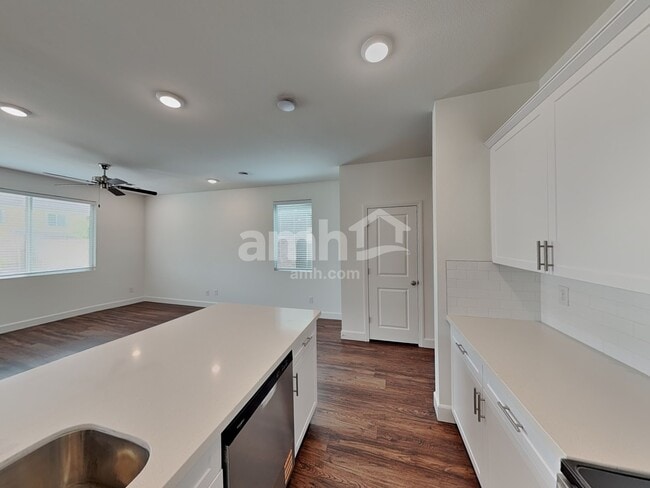 Building Photo - 9128 Taft Point Ct