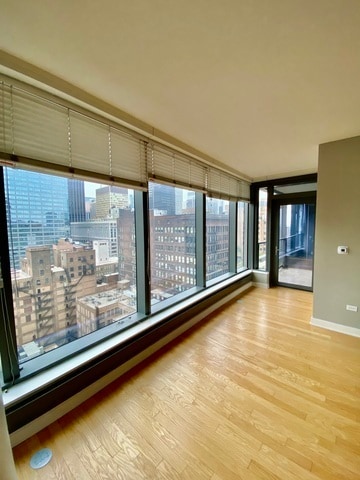 Building Photo - 60 E Monroe St