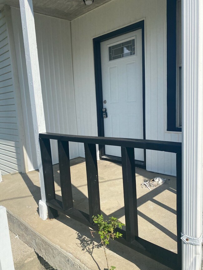 Building Photo - 846 Bonham Ave