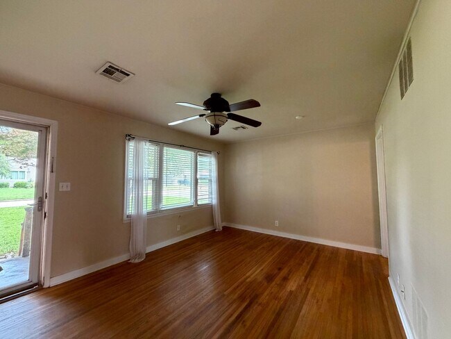 Foto del edificio - Close to Brookside & Riverparks!!