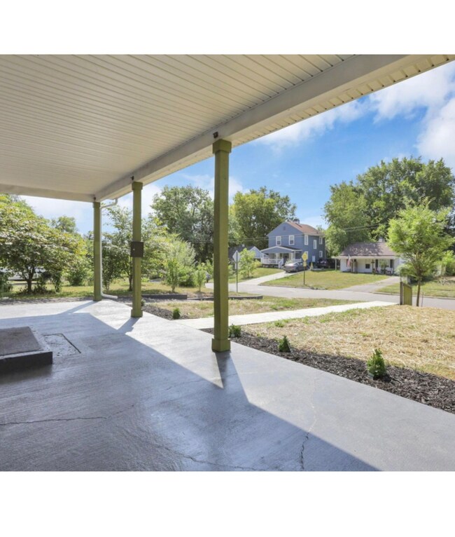 Foto del edificio - 2040 Margaret Ave