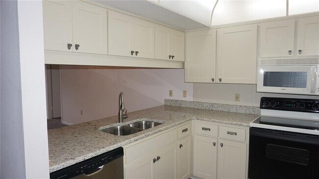 Building Photo - 12141 Spartan Way