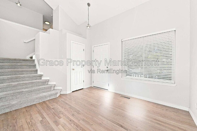 Building Photo - 2230 Andrew Dr