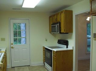 Primary Photo - 13400 Oakwood Drive