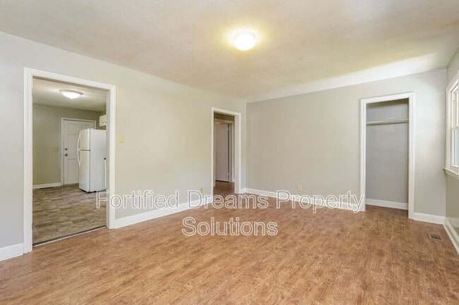 Foto del edificio - 1413 Fitch St