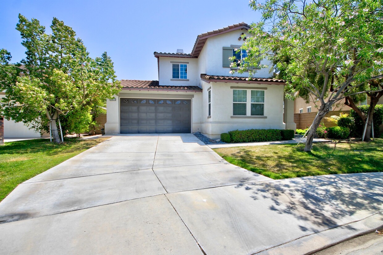 Primary Photo - 45670 Seagull Way