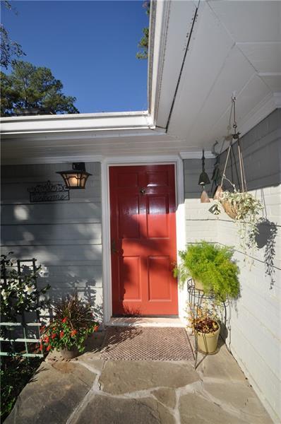 Foto del edificio - 1846 Fernwood Rd NW