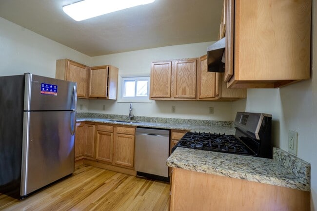 Foto del edificio - Newly renovated 3 bedroom apartment close ...