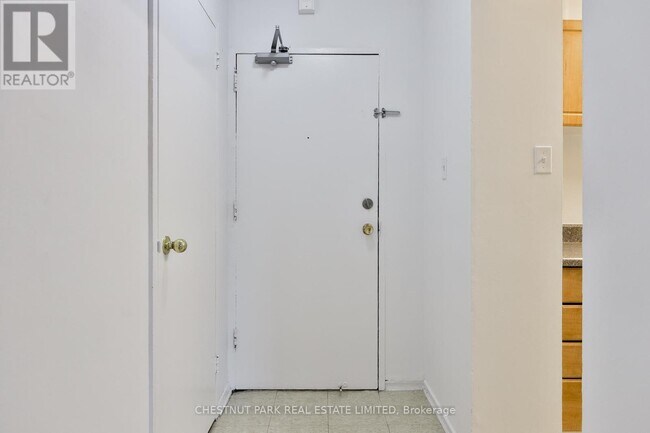 Photo du bâtiment - 888 Glen St