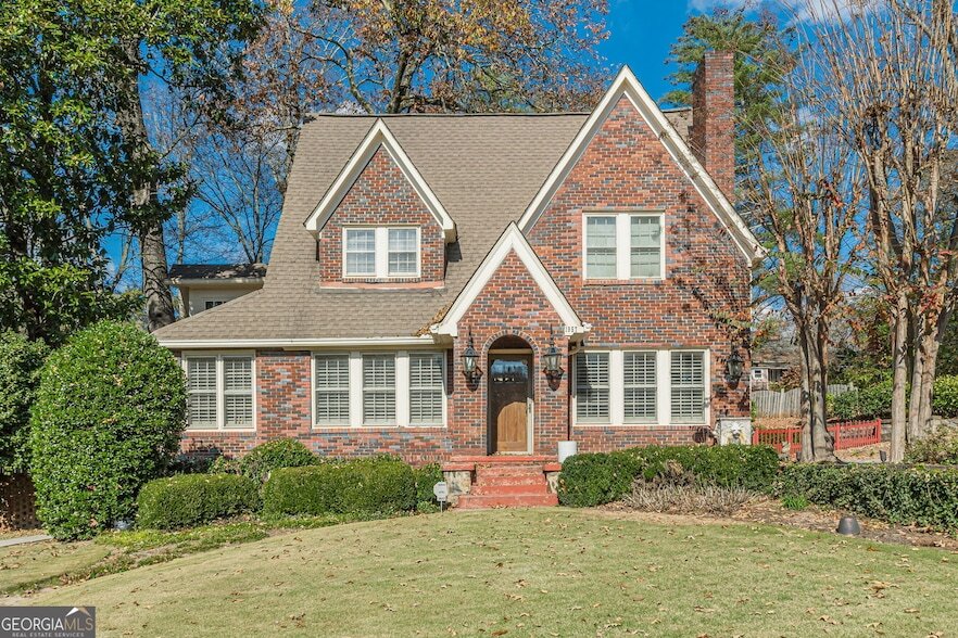 Foto principal - 1957 Walker Ave