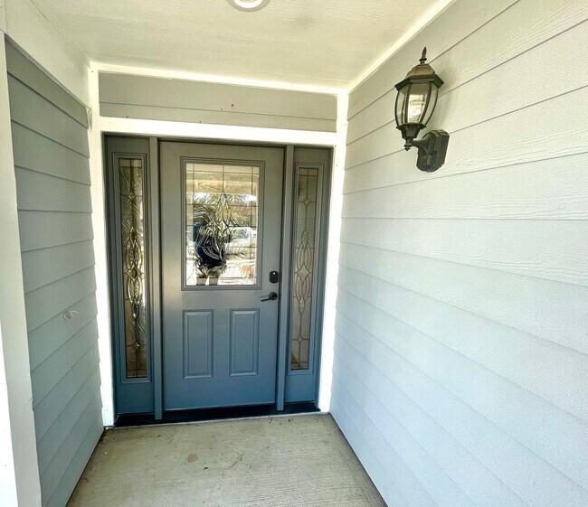 Building Photo - Pet friendly 4 bedroom Orcutt House