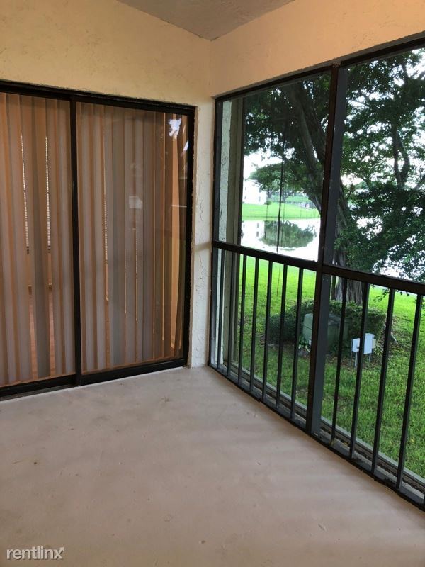 Building Photo - 2950 Olivewood Terrace