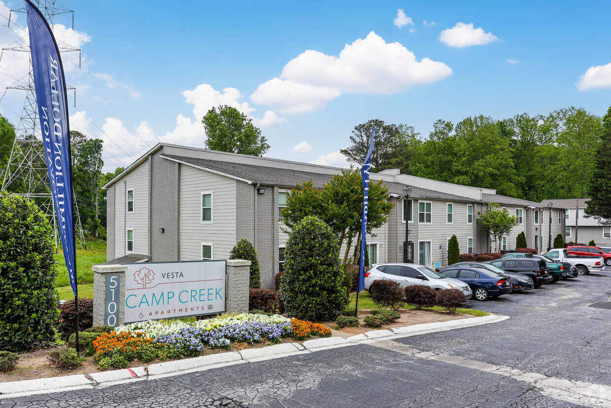 Camp Creek Area Apartments